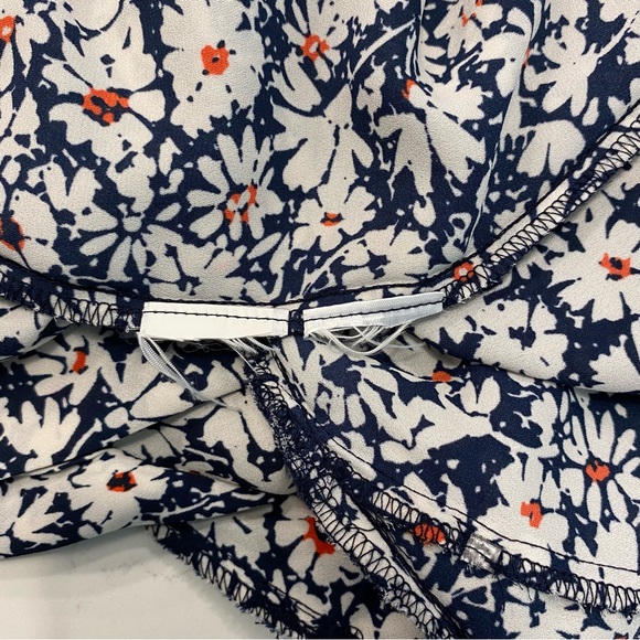 Nine West Navy Blue Floral Blouse Sixe XL Casual Lightweight Layering Piece - Picture 7 of 8